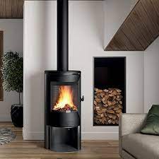 Купить Печь-камин Invicta Poele Neosen Etanche в интерьере чугунная в Витебске в Витебске