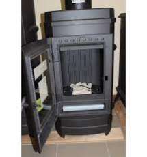 Печь-камин чугунный Invicta Remilly в интерьере Амазонка бай фото в Витебске