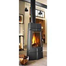 Печь-камин чугунный Invicta Chamane 14 в интерьере Амазонка бай фото  в Витебске