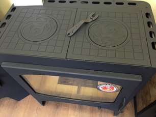 Недорогой камин Бавария Эко с плитой 2 конфорки фото в Витебске