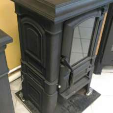 Печь-камин чугунный FireWay Bruno в интерьере чёрный Амазонка бай фото в Витебске