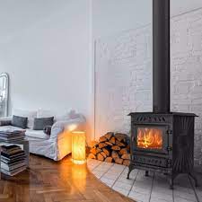 Купить Печь-камин Kawmet P3 (7.4 кВт) EKO в интерьере чугунный в Витебске фото в Витебске