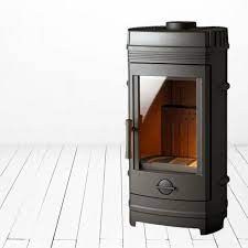 Печь-камин Invicta Cassine чугун в интерьере Амазонка бай фото в Витебске